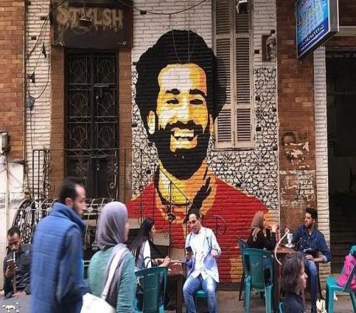 薩拉赫非洲杯使用定制護腿板，含有埃及和利物浦安菲爾德元素