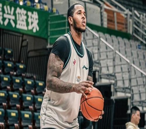 CBA最新消息！瓊斯加盟山東男籃，遼寧男籃尋找新外援