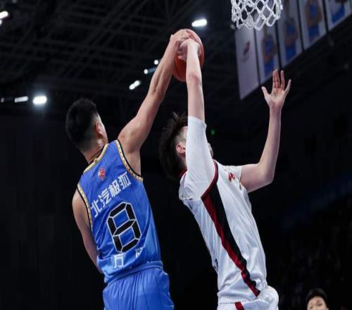 CCTV5直播北京德比萬眾矚目！陳盈駿大戰(zhàn)廖三寧，許利民主抓防守