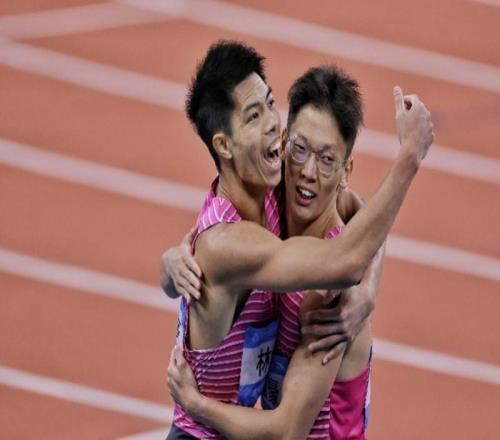 施君豪勇奪男子200米冠軍：想為梁小靜老師爭口氣