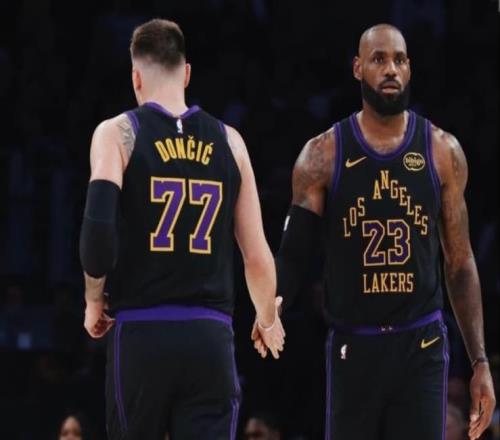 湖人128121灰熊！重要的不是贏球，而是老詹賽后對(duì)東契奇的表態(tài)