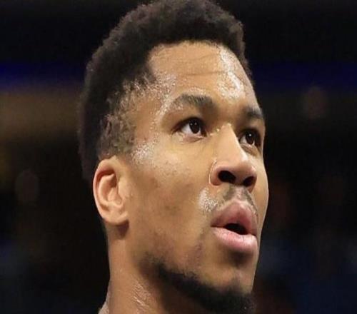 字母哥：我永遠(yuǎn)不會提出交易申請，愿奉獻(xiàn)整個生涯除非雄鹿不要我