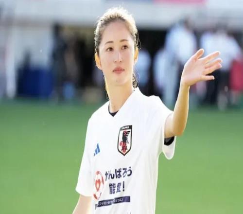 日本雙星連線，清水梨紗打進加盟利物浦女足首球