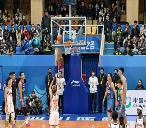 CBA首輪開賽，四川男籃“全華班”出戰(zhàn)不敵廣州隊(duì)