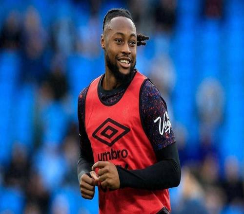 錢準(zhǔn)備好了么6500萬解約條款即將生效，曼市雙雄利物浦搶奪邊鋒