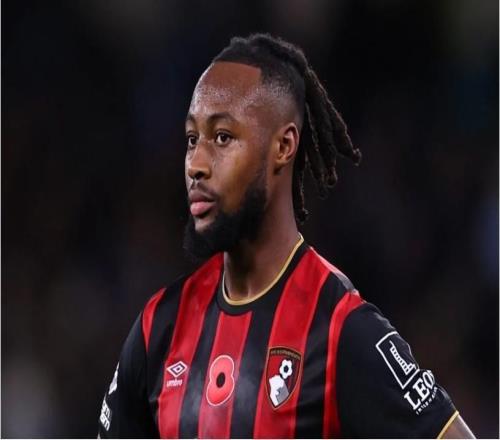 曼晚：塞門約能勝任曼聯(lián)左邊翼衛(wèi)，在曼城能擔(dān)任左右兩路邊鋒