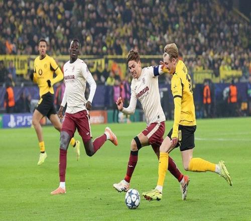 歐冠：多特蒙德4比0比利亞雷亞爾吉拉西雙響