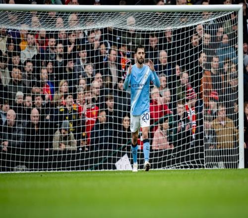 B席：球隊的表現(xiàn)實在太差了，達洛特那下犯規(guī)確實該出紅牌