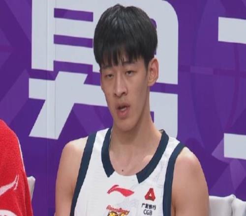 殘陣廣東全身而退！小將后衛5犯離場(chǎng)，仍值得表?yè)P