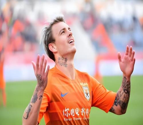 魯能1月20日冬訓(xùn)迎來久違外援助陣，已跟隊(duì)開始挑大梁，值得期待