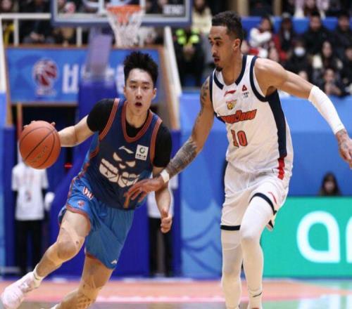 幸虧沒去廣東！19歲菜鳥打成四川小外援，場(chǎng)均得分高于徐杰胡明軒