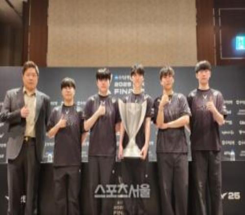 GEN奪冠賽后群訪：主教練最警惕LPL的BLG和TES，Chovy想交手iG