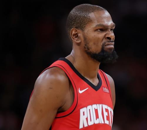 狂轟39分7助6記三分球！杜蘭特超越老詹，又將迎來(lái)一項(xiàng)神級(jí)里程碑