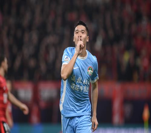 蓉城不敵河南無緣爭冠，賽季遭對手聯(lián)賽雙殺+足協(xié)杯點(diǎn)球淘汰