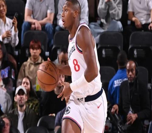 三分命中率達(dá)到40%，快船后場(chǎng)大閘在進(jìn)攻端的表現(xiàn)越來(lái)越好了