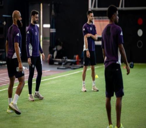 太陽報：曼聯(lián)球員很喜歡新訓(xùn)練基地，訓(xùn)練結(jié)束后還不愿離去