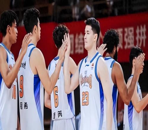 不中偏要投！三分5中0，劉煒走后依然拉胯，疆蜜噴：打的像一坨屎