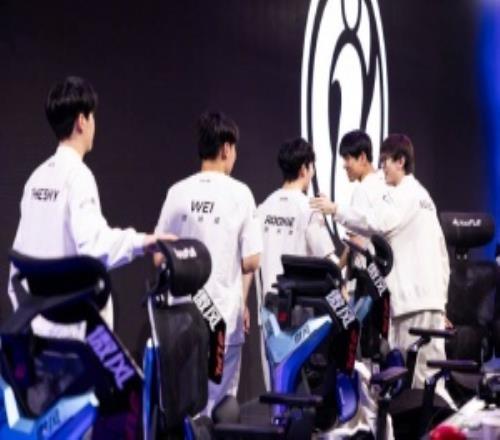 即將收官！iG后續(xù)交手WE、FPX墊底隊(duì)伍基本鎖定直通季后賽