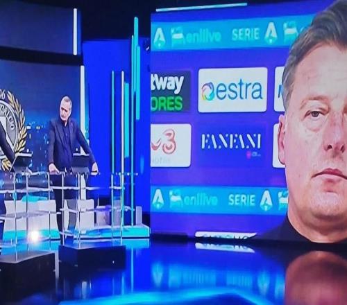 慘敗后烏迪內(nèi)斯主帥向記者發(fā)火：你去問球員，別來問我