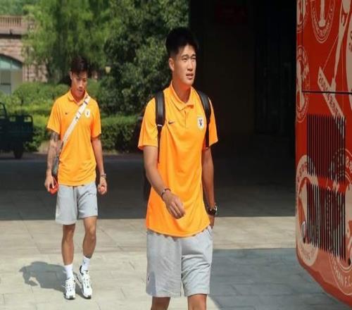 彭嘯+于金永缺陣京魯大戰(zhàn)，泰山德比沖3連勝三后衛(wèi)破佳一搶開局