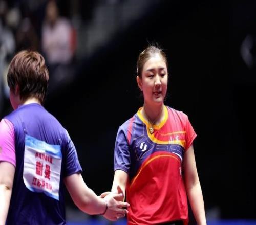 陳夢：能進半決賽已經(jīng)很棒了，現(xiàn)在年輕人速度很快我差點跟不上