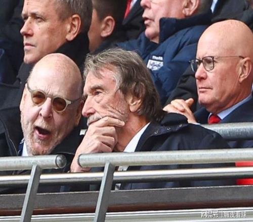 10場(chǎng)，首次！曼聯(lián)遇上“最弱”對(duì)手，上次獲勝讓維拉無緣歐冠