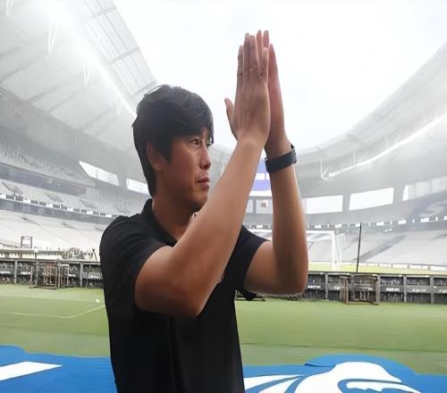 徐正源已重返成都蓉城！球迷自發(fā)接機(jī)送花，俱樂(lè)部也準(zhǔn)備好大禮