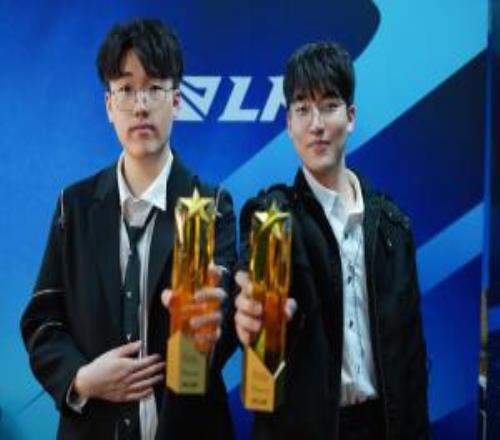 AL.Kael：很高興能拿到年度最佳輔助獎項，感謝AL所有人和粉絲們