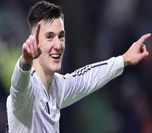 電訊報(bào)：弗萊徹的戰(zhàn)術(shù)安排顯著放大了謝什科在禁區(qū)內(nèi)的威脅