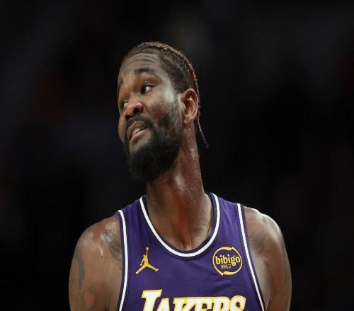 湖人115107逆轉(zhuǎn)掘金球員評(píng)價(jià)：3人滿分，3人及格，4人低迷