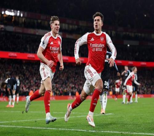 41！億元先生高掛免戰(zhàn)牌，阿森納照樣吊打維拉，甩開曼城5分