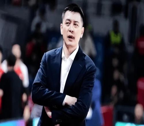 踩場(chǎng)采訪(fǎng)！楊鳴直指賽程緊密+談威爾斯傷情！弗格金金感嘆回遼！