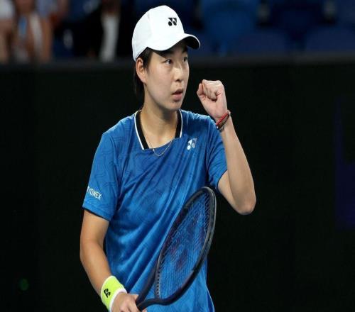 澳網(wǎng)公開賽正賽開啟，白卓璇打響中國(guó)網(wǎng)球軍團(tuán)“開門紅”