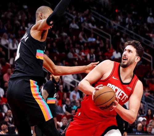 今日的NBA常規(guī)賽結(jié)束了所有比賽，最新積分榜如下！