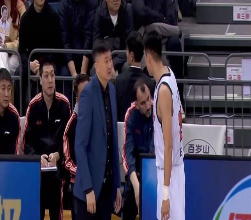 確認(rèn)到位！廣東“真核”將馳援杜鋒，打爆北京首鋼隊沒懸念了！