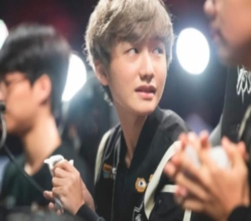 LOL赛事官方分享PeanutROX时期照片：最后的老虎