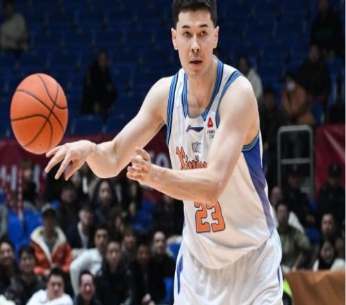 齊麟26分傷退新疆加時(shí)雙殺福建阿不都18+5+6特萊斯41+12