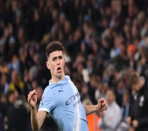 福登：這是我經(jīng)歷過最瘋狂的比賽之一，我渴望證明自己能進球