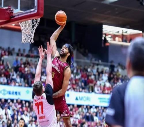 CBA大黑馬，簽約2米12內(nèi)線悍將！北京隊、廣東隊爭冠攔路虎來了