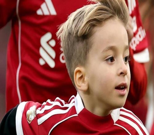 孩子以球童身份出場，若塔遺孀感謝利物浦：感謝大家的愛