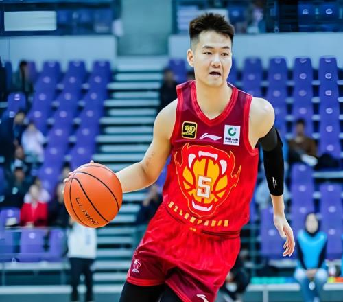 丟人！隊長和主教練2人CBA體測都不合格，球迷：同甘共苦