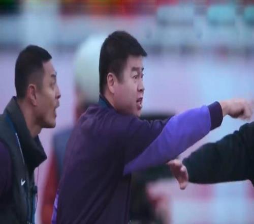 于根偉成天津老佛爺李國旭爭??！鄭智大羽戰(zhàn)中超李霄鵬多倆兄弟