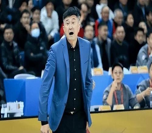 勝天津發(fā)布會！杜鋒談奎因傷勢，大篇幅談小將渴望能珍惜機會！