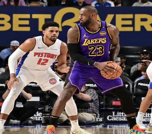 東契奇30+5+11！湖人22分大敗，看數(shù)據(jù)：他是頭號罪人！