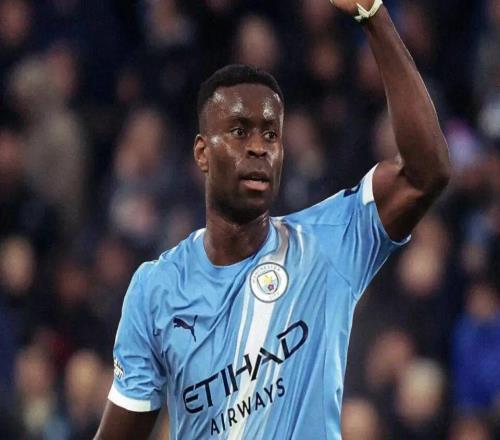 瓜帥再次玩火失??！金球后腰成球隊(duì)軟肋，密集賽程下爭冠無望