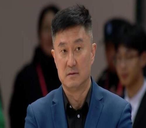 打個(gè)魚(yú)腩也要靠外援！廣東24分大勝，杜鋒斬獲8連勝，3外援砍57分