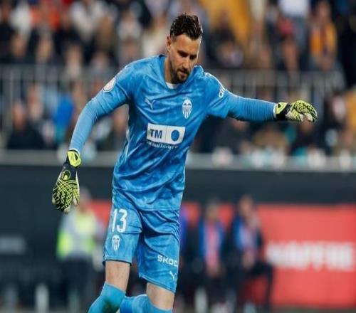 阿斯：伯恩茅斯、布魯日和熱那亞在關(guān)注瓦倫西亞32歲門將迪米