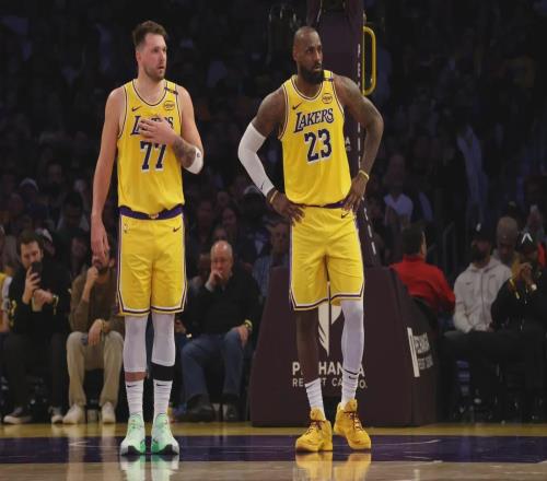 東契奇阻止詹姆斯退役202526賽季結(jié)束后，繼續(xù)征戰(zhàn)NBA