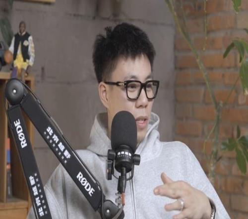 張鎮(zhèn)麟：從小在美國學到的就是在場上做“壞人”，球員互噴很正常