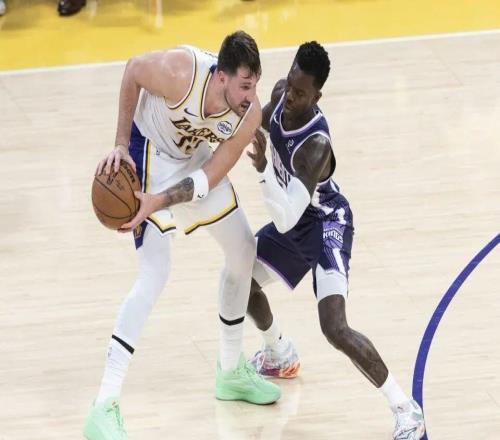 堵人打架被罰30萬美金！小黑啊，還是這么沒腦子